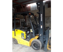 XE NÂNG ĐIỆN KOMATSU 2,5 TẤN